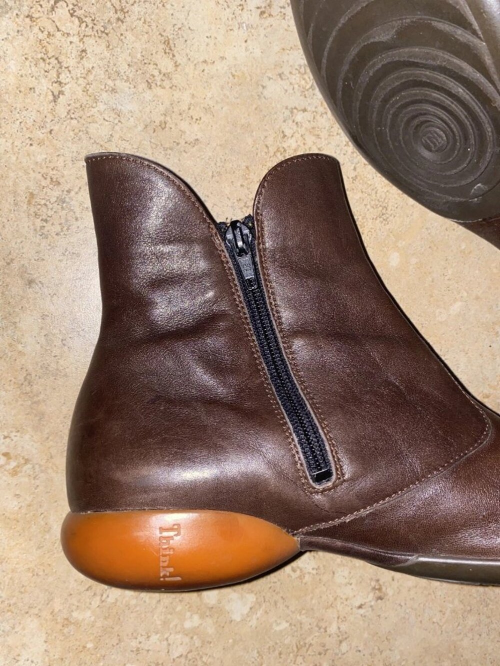 Think! Brown Leather Chelsea Ankle Boots Orange Dot Sz 9 US - Picture 9 of 16